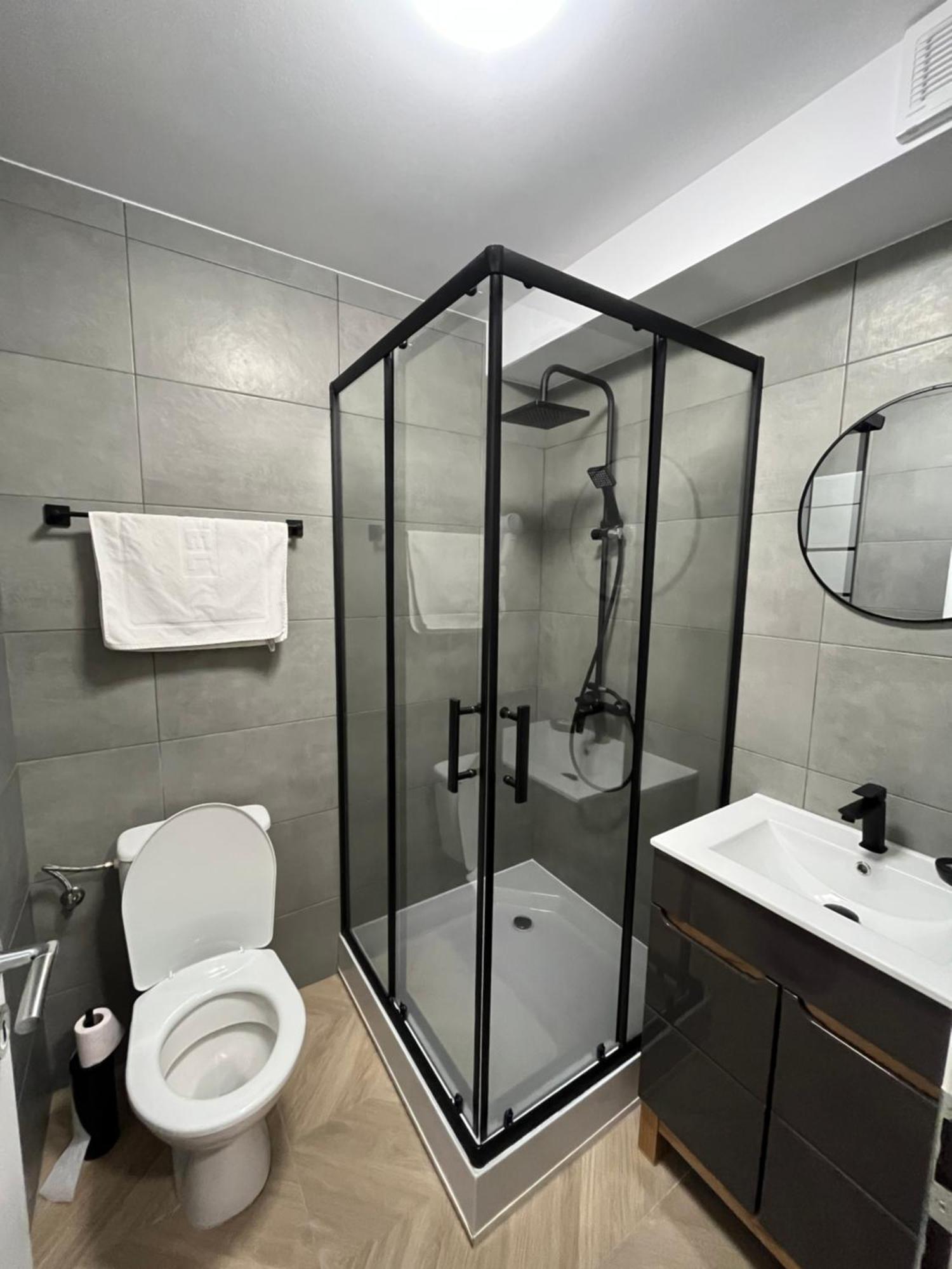 Las Palmas Rooms Štúrovo Zewnętrze zdjęcie