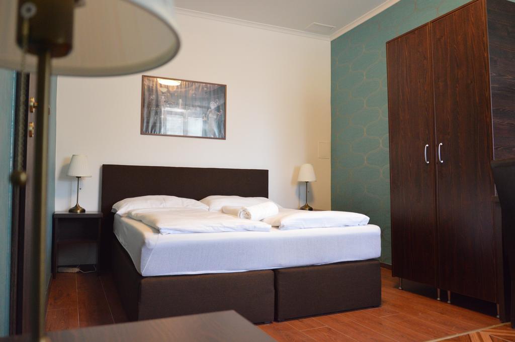 Las Palmas Rooms Štúrovo Zewnętrze zdjęcie